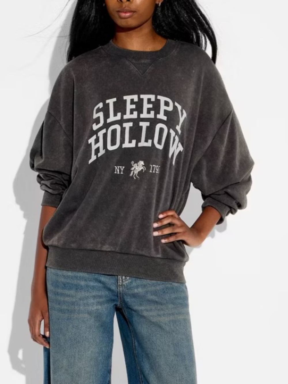 Sleepy Hollow Graphic Crewneck Sweatshirt - Charcoal oversized XS